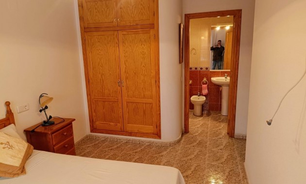 Venta - Apartamento / piso -
Torrevieja - Estacion de autobuses