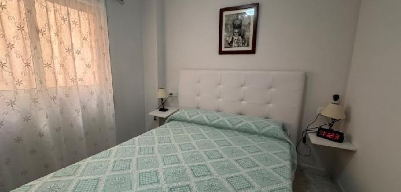 Venta - Apartamento / piso -
Torrevieja - Playa del cura