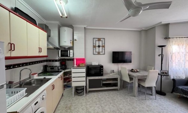 Venta - Apartamento / piso -
Torrevieja - Playa del cura