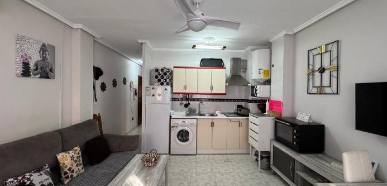 Venta - Apartamento / piso -
Torrevieja - Playa del cura