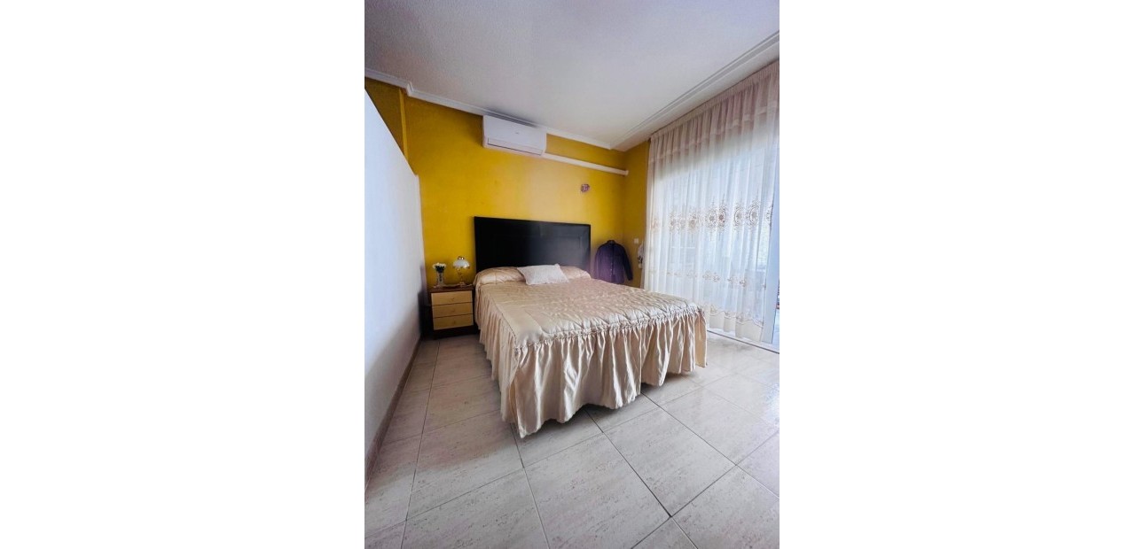 Venta - Studio -
Torrevieja - Playa del cura