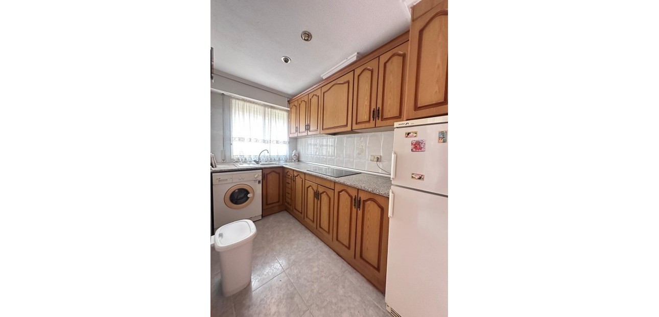 Sale - Apartment / flat -
Torrevieja - torrevieja