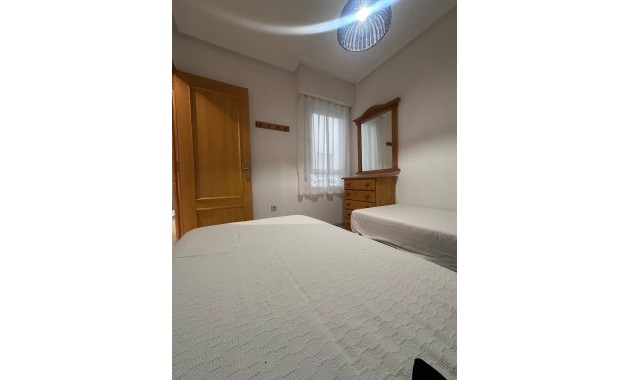 Sale - Apartment / flat -
Torrevieja - torrevieja