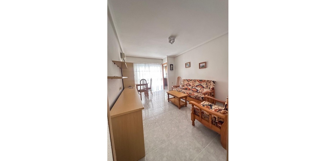 Sale - Apartment / flat -
Torrevieja - torrevieja