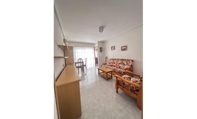 Sale - Apartment / flat -
Torrevieja - torrevieja