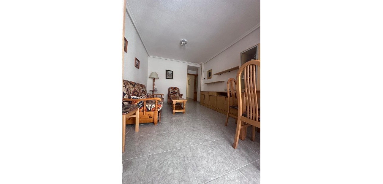 Sale - Apartment / flat -
Torrevieja - torrevieja