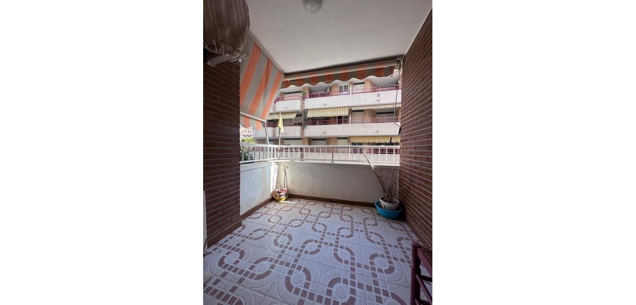 Sale - Apartment / flat -
Torrevieja - torrevieja