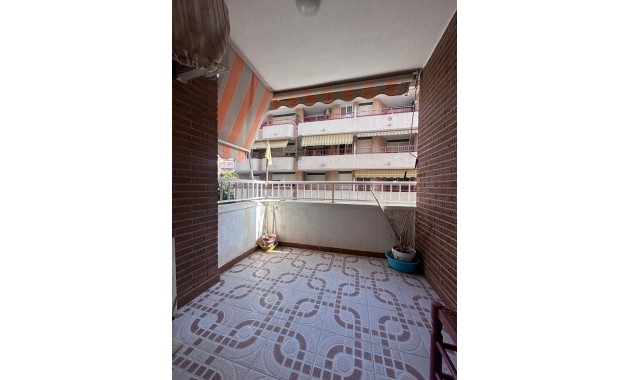 Sale - Apartment / flat -
Torrevieja - torrevieja