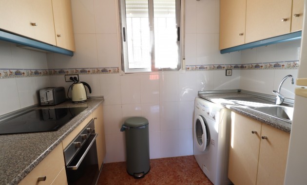 Venta - Apartamento / piso -
Los Montesinos - La Herrada