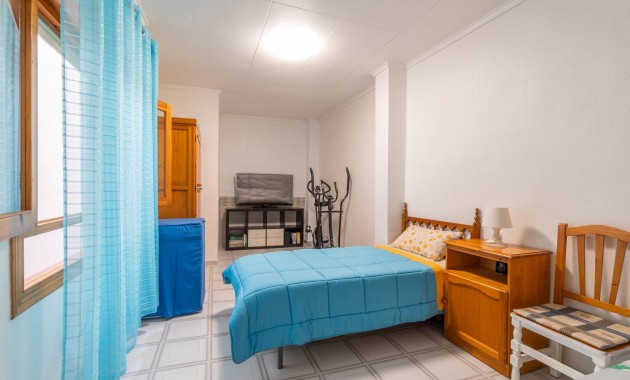 Venta - Apartamento / piso -
Torrevieja - Playa del cura