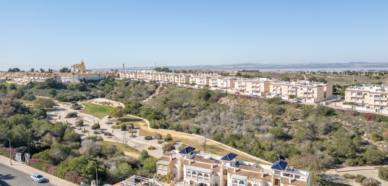 Venta - Apartamento / piso -
Torrevieja - La Mata