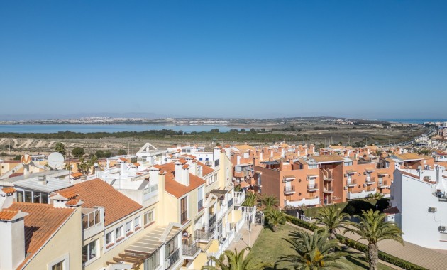 Venta - Apartamento / piso -
Torrevieja - La Mata