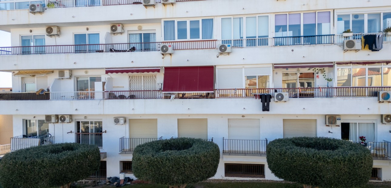 Venta - Apartamento / piso -
Torrevieja - La Mata