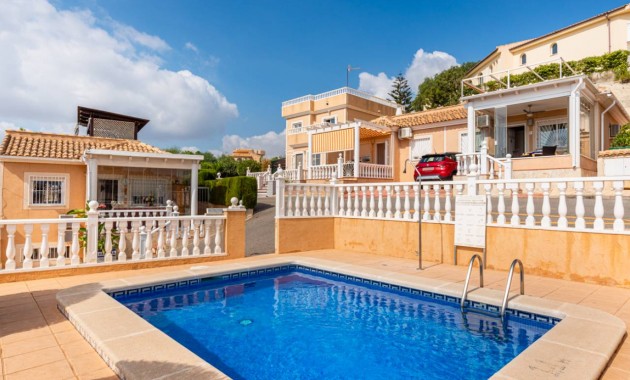 Sale - Villa -
Ciudad Quesada