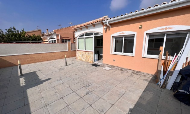 Venta - Town house -
Torrevieja