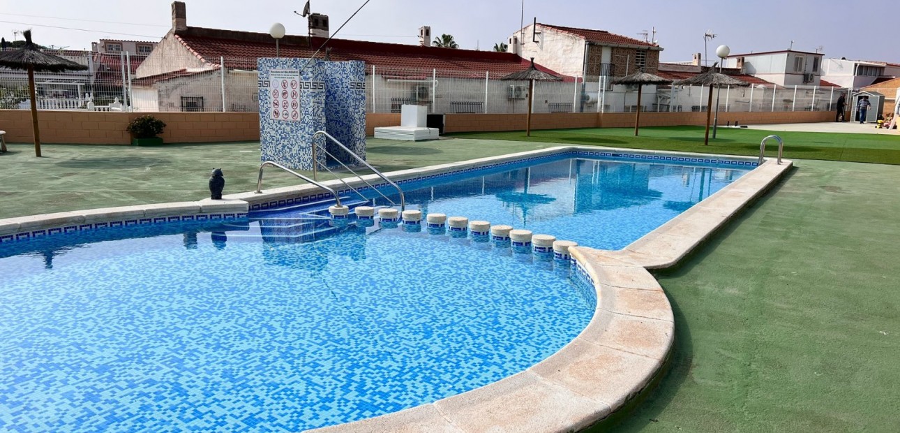 Venta - Town house -
Torrevieja