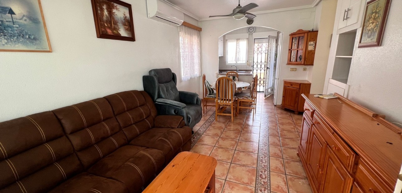 Venta - Town house -
Torrevieja