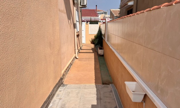 Venta - Town house -
Torrevieja