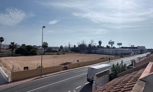 Venta - Terraced house -
Torrevieja - Torretas