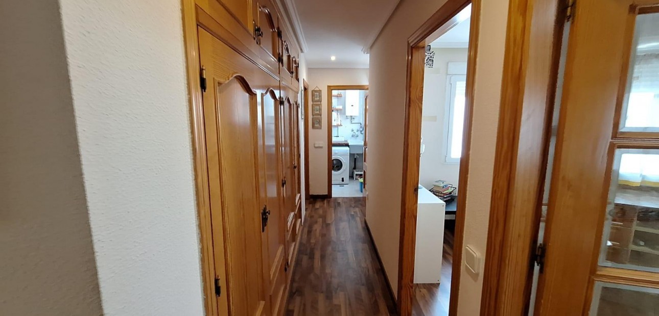 Herverkoop - Appartement / flat -
Torrevieja - torrevieja