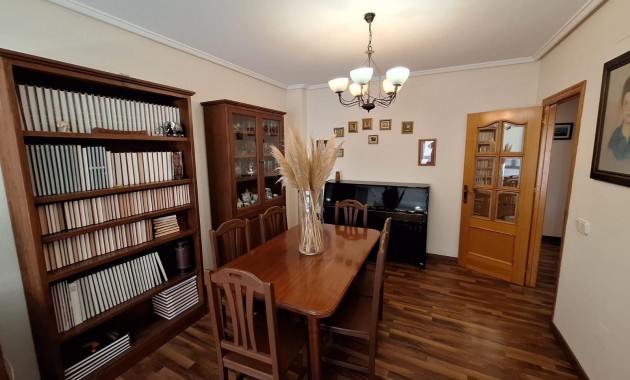 Herverkoop - Appartement / flat -
Torrevieja - torrevieja