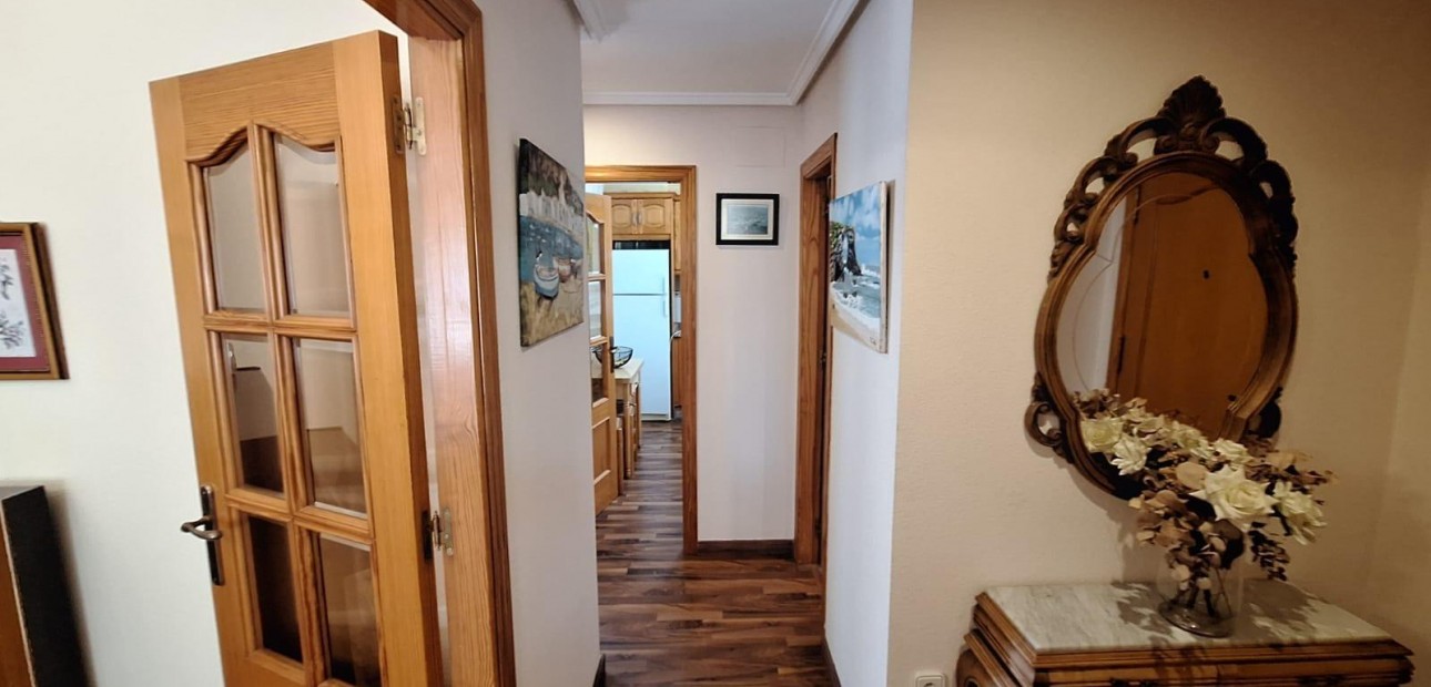 Herverkoop - Appartement / flat -
Torrevieja - torrevieja