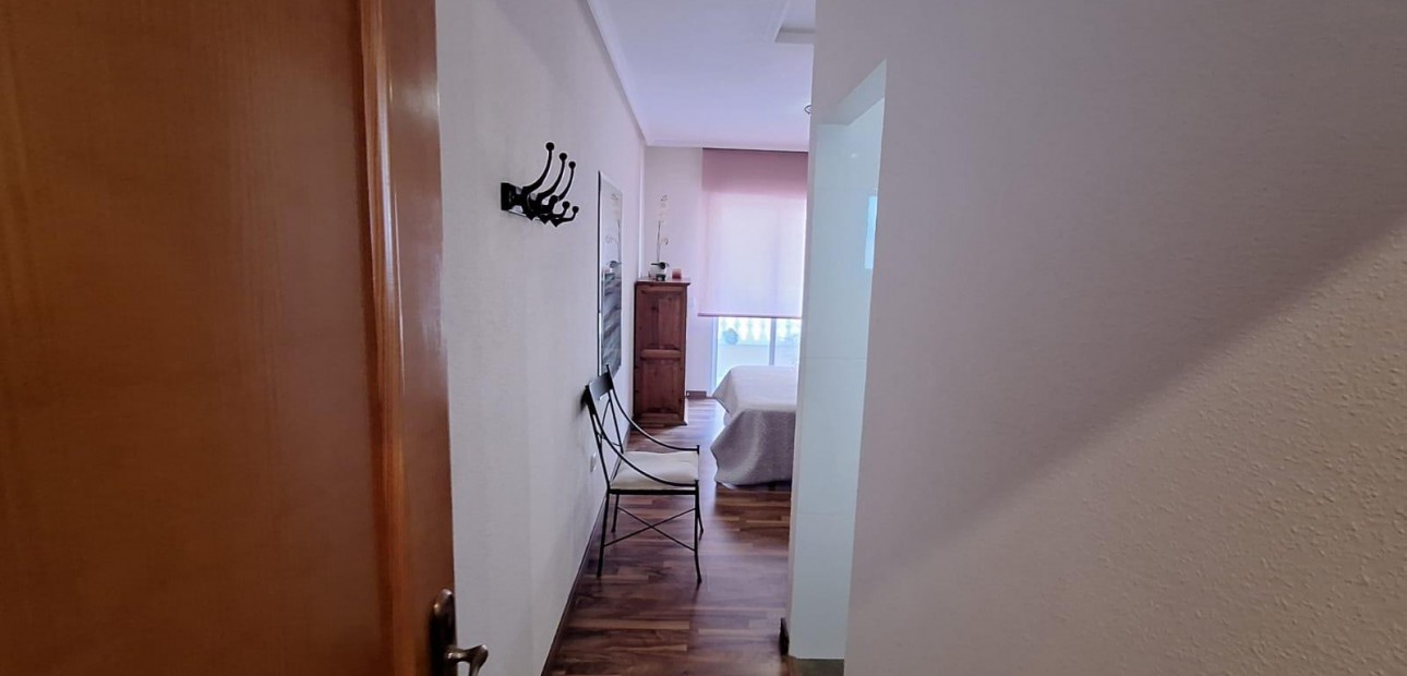Herverkoop - Appartement / flat -
Torrevieja - torrevieja