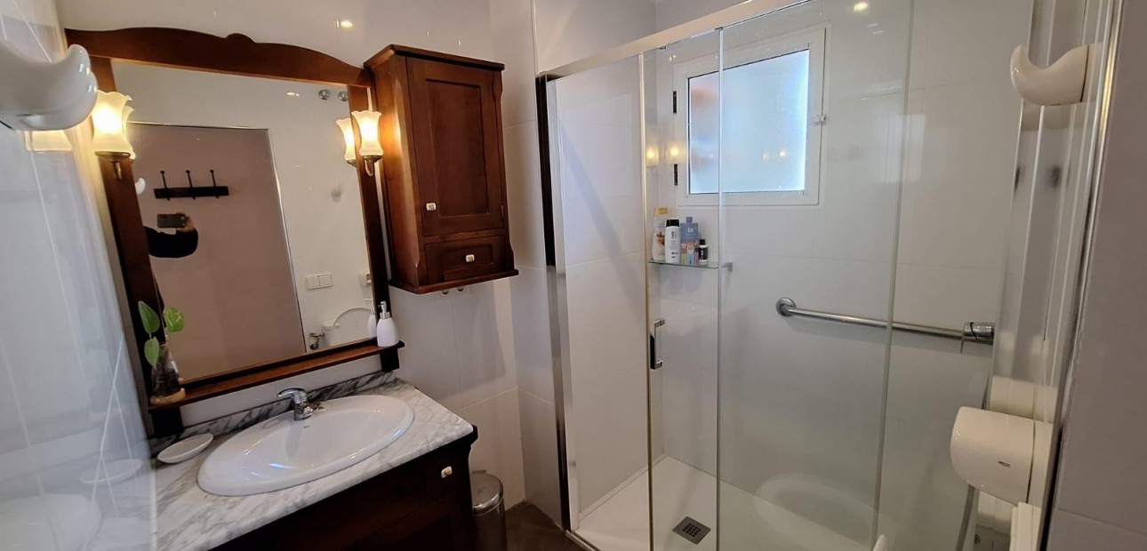 Herverkoop - Appartement / flat -
Torrevieja - torrevieja