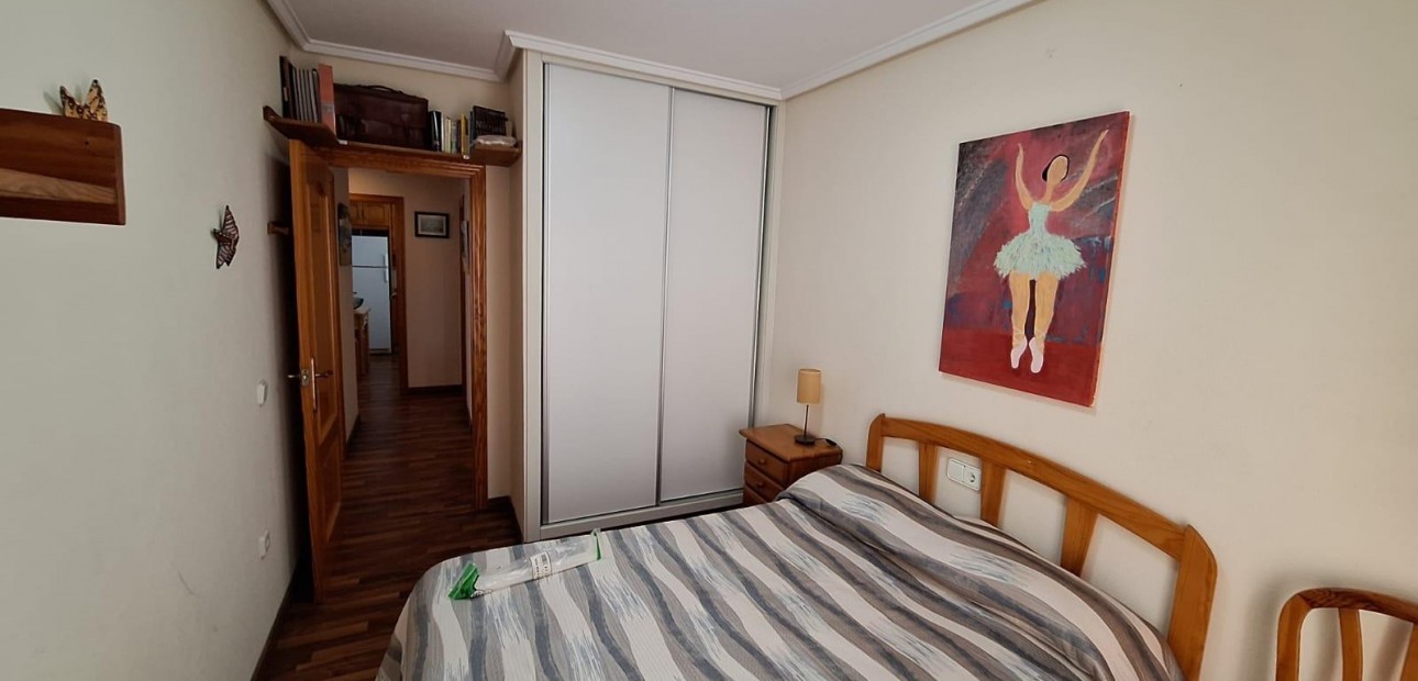 Herverkoop - Appartement / flat -
Torrevieja - torrevieja