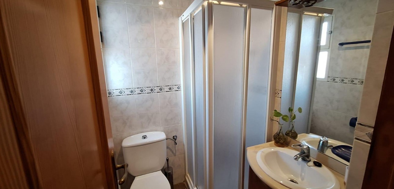 Herverkoop - Appartement / flat -
Torrevieja - torrevieja