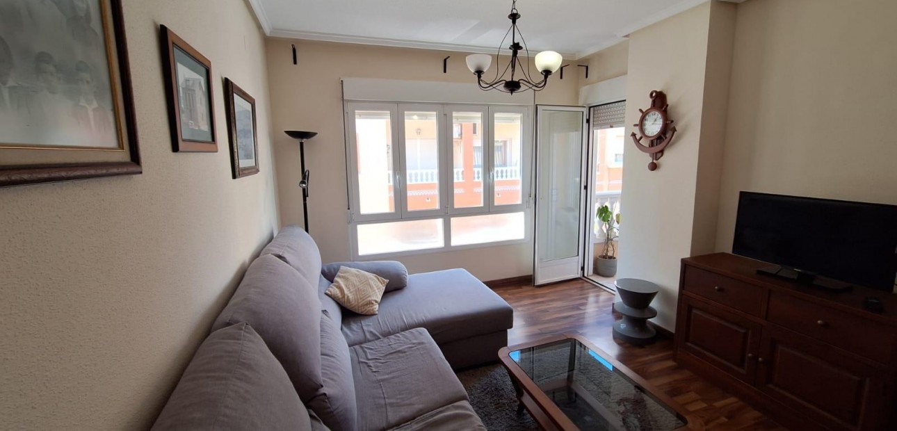 Herverkoop - Appartement / flat -
Torrevieja - torrevieja