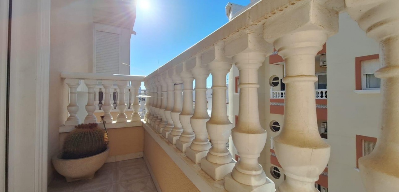 Herverkoop - Appartement / flat -
Torrevieja - torrevieja