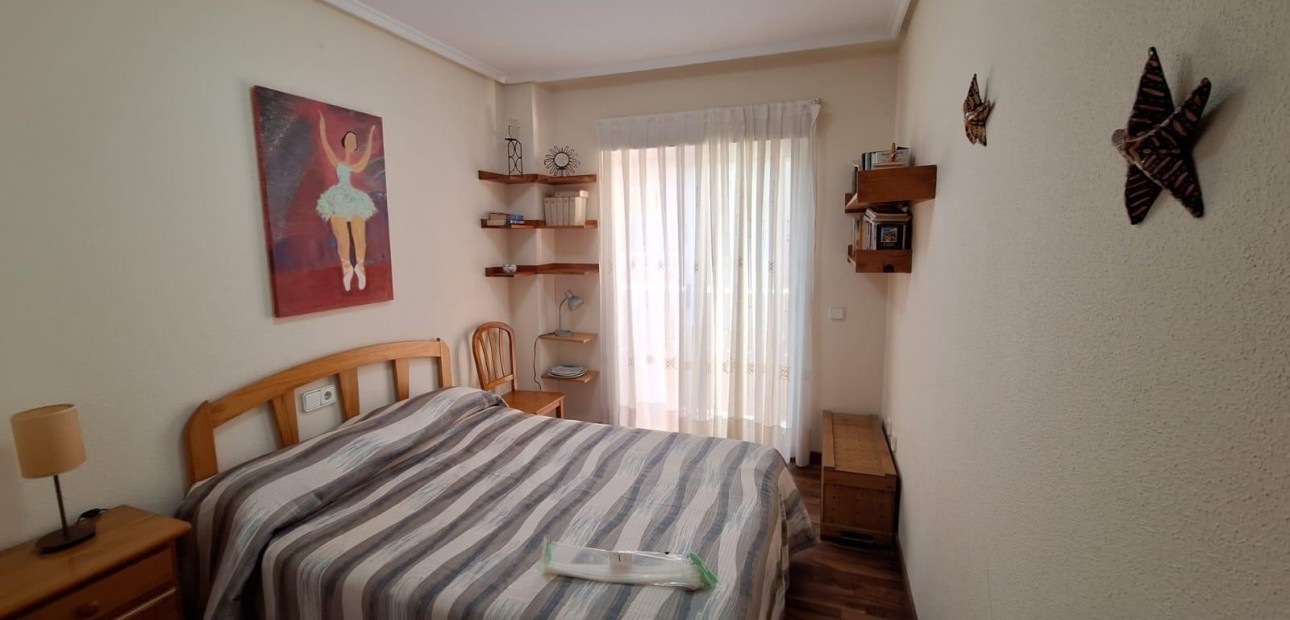 Herverkoop - Appartement / flat -
Torrevieja - torrevieja