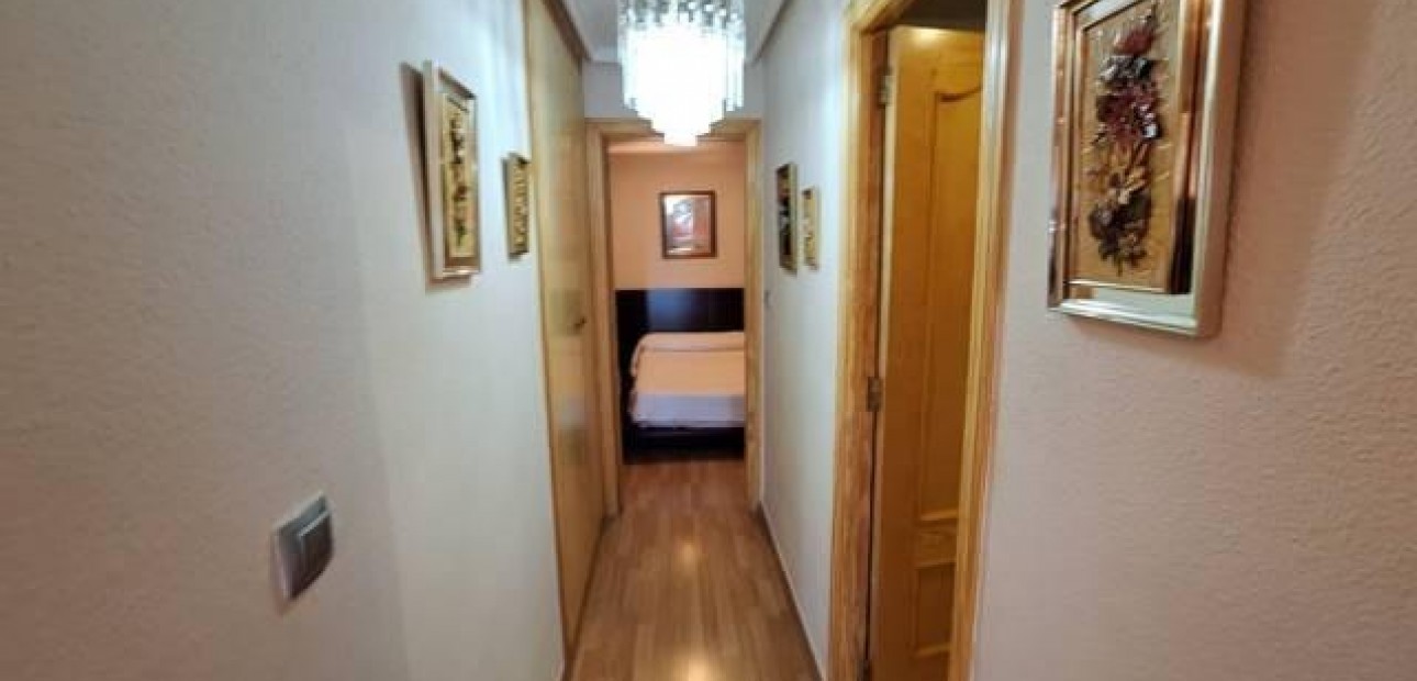 Venta - Apartamento / piso -
Torrevieja - La Mata pueblo