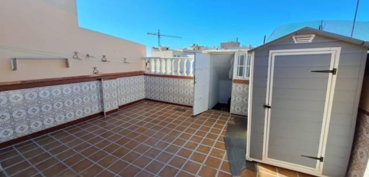 Venta - Apartamento / piso -
Torrevieja - La Mata pueblo