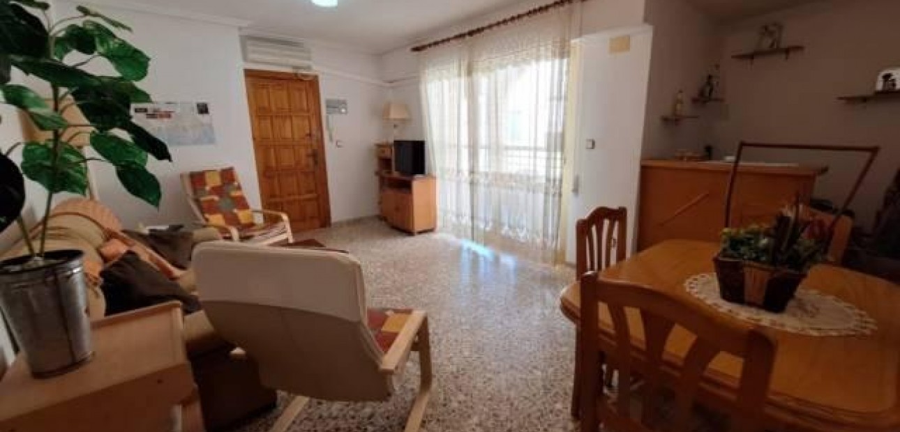 Venta - Apartamento / piso -
Torrevieja - La Mata pueblo