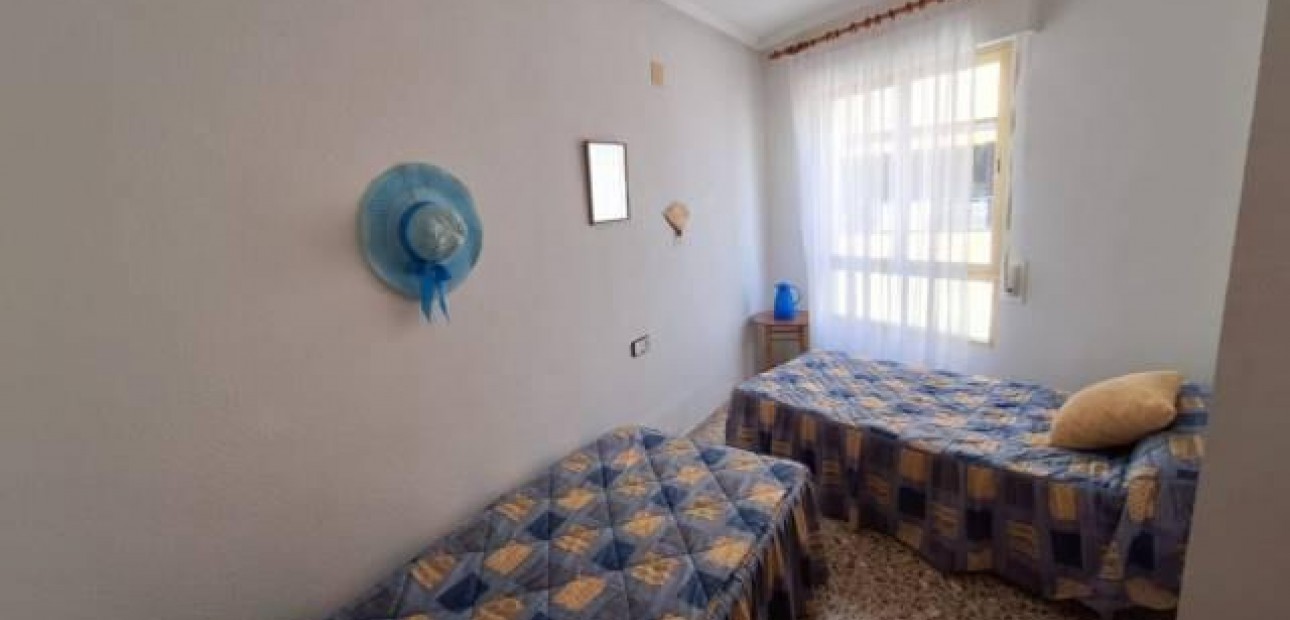 Venta - Apartamento / piso -
Torrevieja - La Mata pueblo