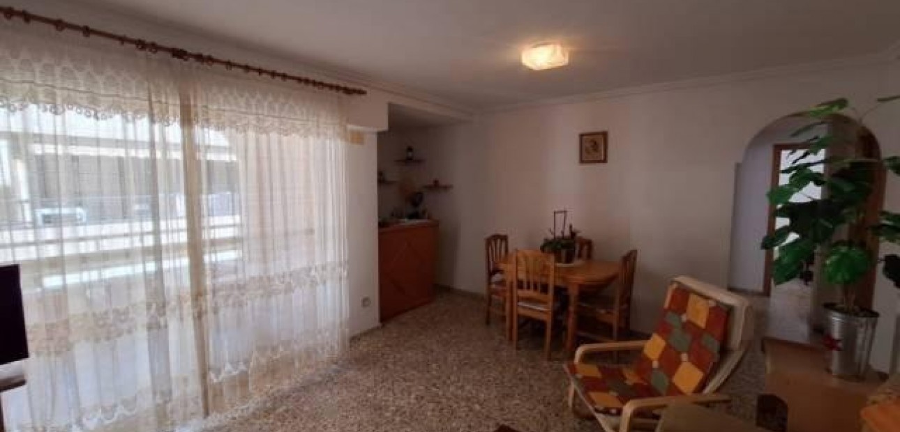 Venta - Apartamento / piso -
Torrevieja - La Mata pueblo