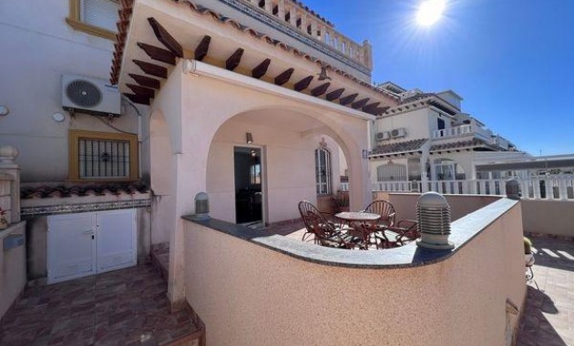 Venta - Villa -
Orihuela Costa - Lomas de Cabo Roig