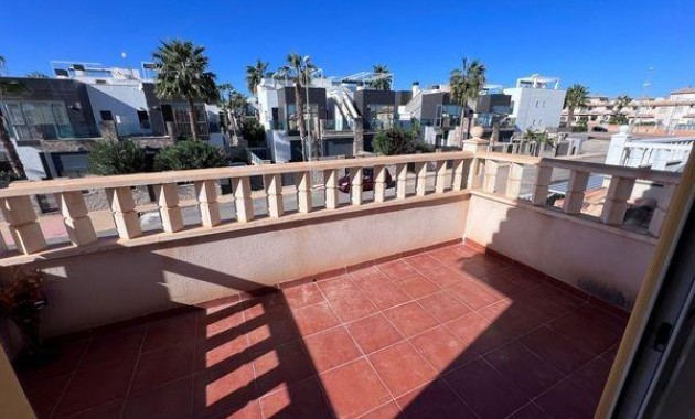 Venta - Villa -
Orihuela Costa - Lomas de Cabo Roig