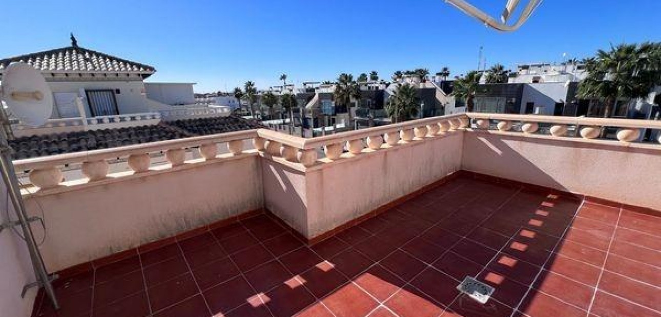 Venta - Villa -
Orihuela Costa - Lomas de Cabo Roig