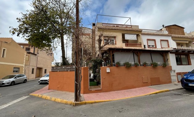 Venta - Detached Villa -
Los Montesinos