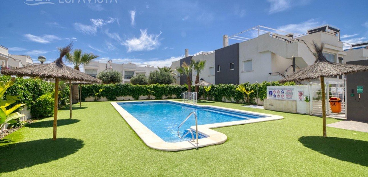 Venta - Bungalow -
Torrevieja - Cabo cervera