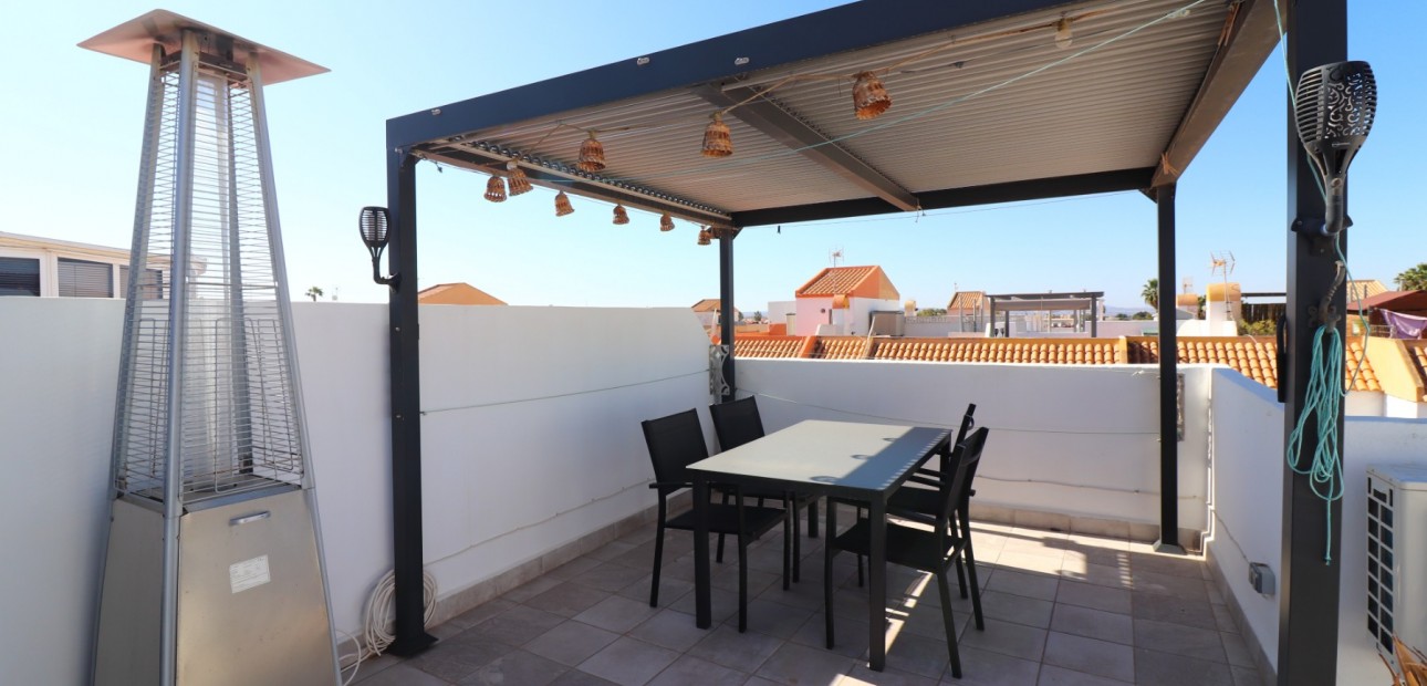 Venta - Apartamento / piso -
Torrevieja - Altos del Limonar