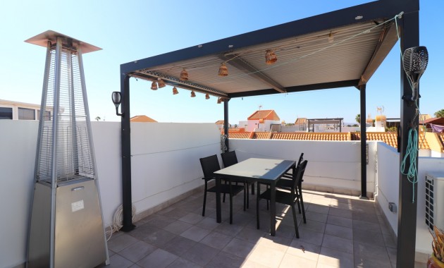 Venta - Apartamento / piso -
Torrevieja - Altos del Limonar