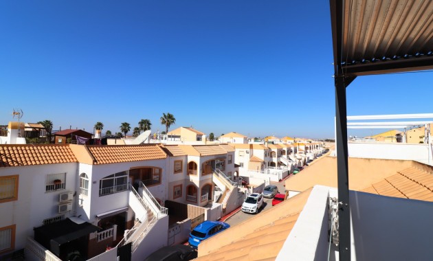 Venta - Apartamento / piso -
Torrevieja - Altos del Limonar