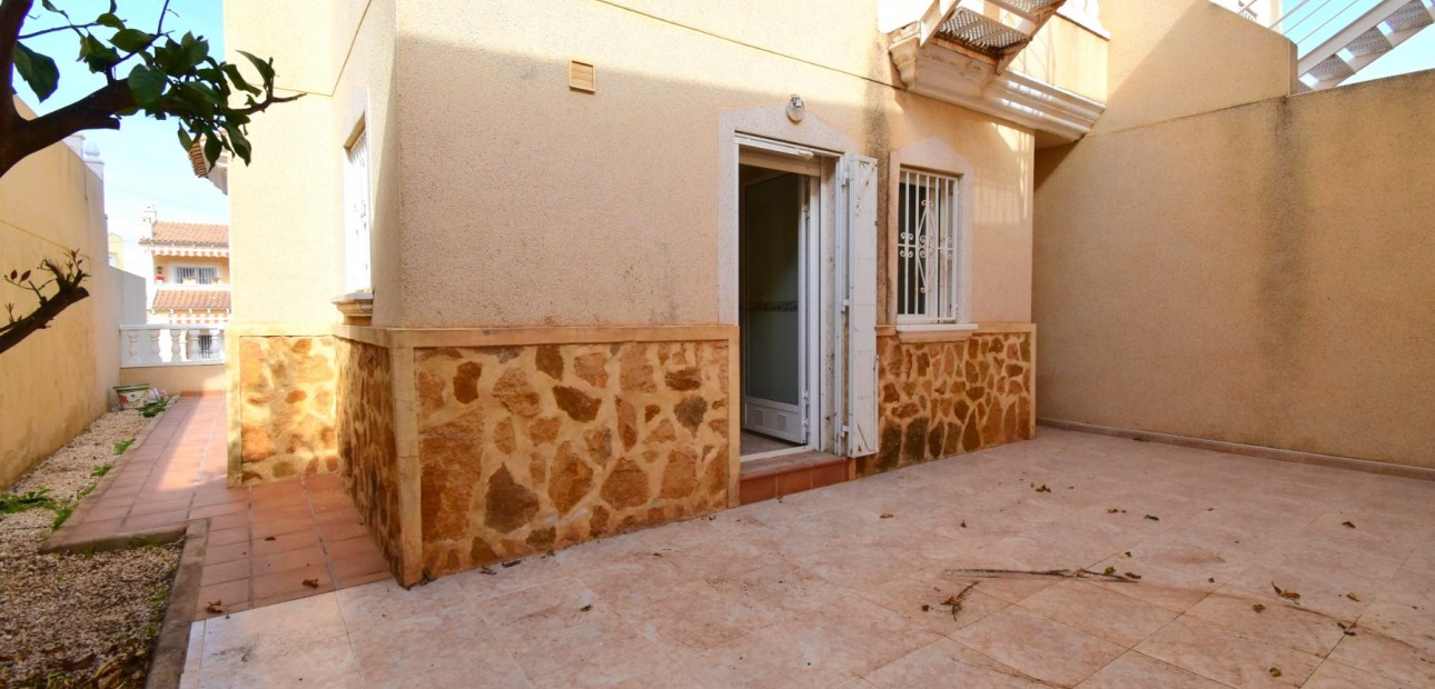 Venta - Semi Detached Villa -
San Miguel de Salinas - Blue Lagoon