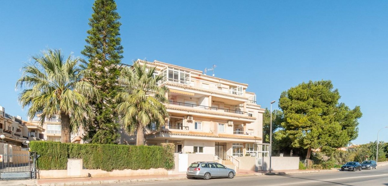 Venta - Flat -
Orihuela Costa - Playa Flamenca