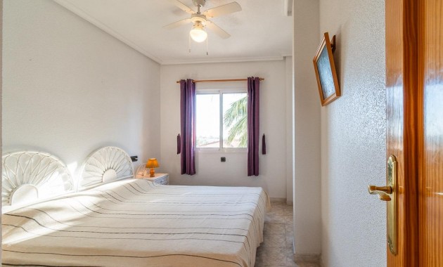 Venta - Flat -
Orihuela Costa - Playa Flamenca