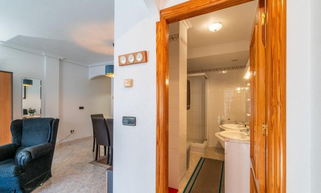 Venta - Flat -
Orihuela Costa - Playa Flamenca